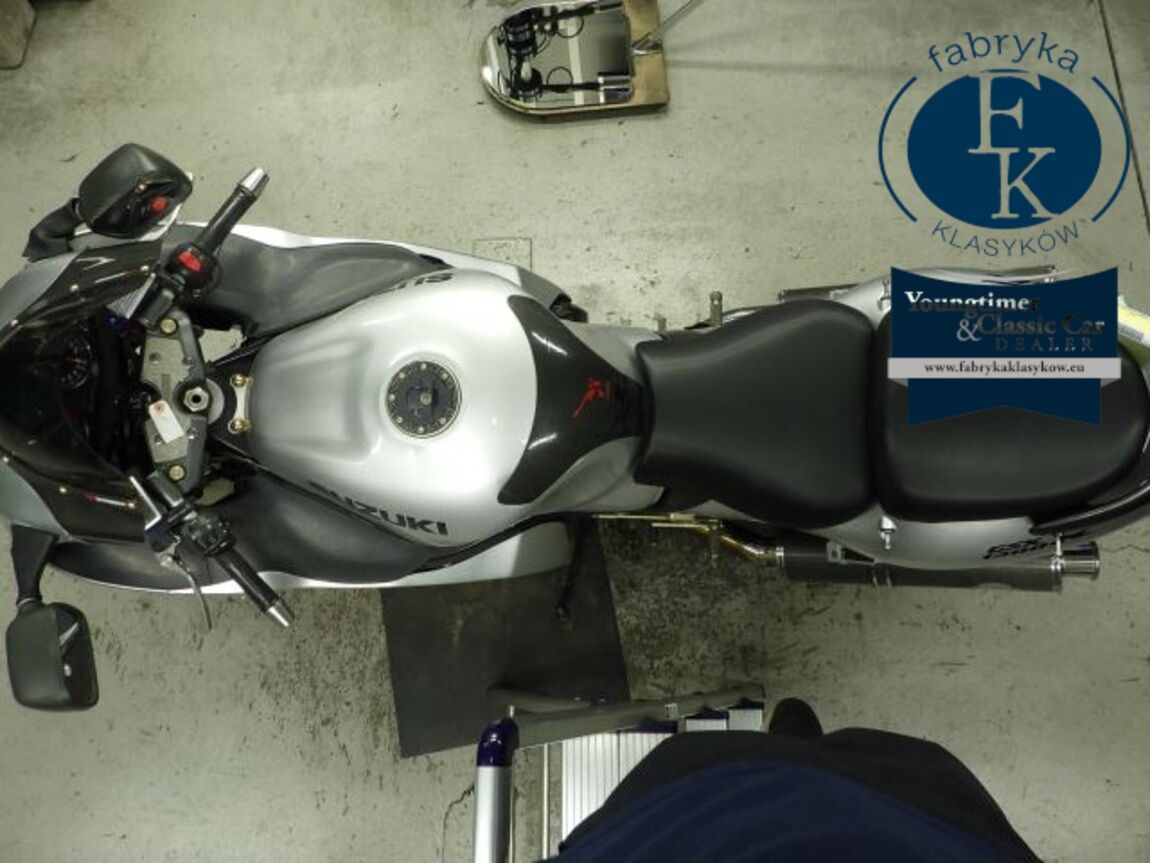 SUZUKI GSX1300R HAYABUSA 2001 - zdjęcie 32