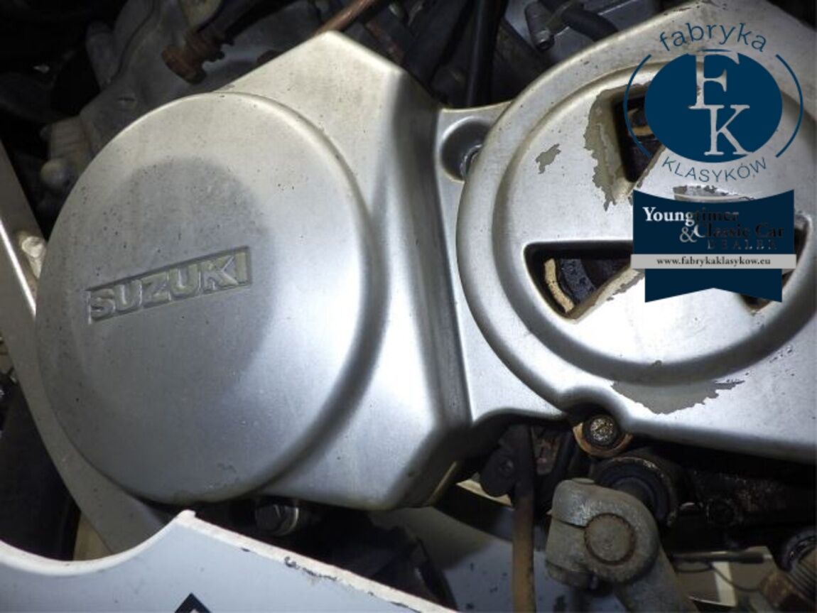 SUZUKI RGV250  - zdjęcie 12