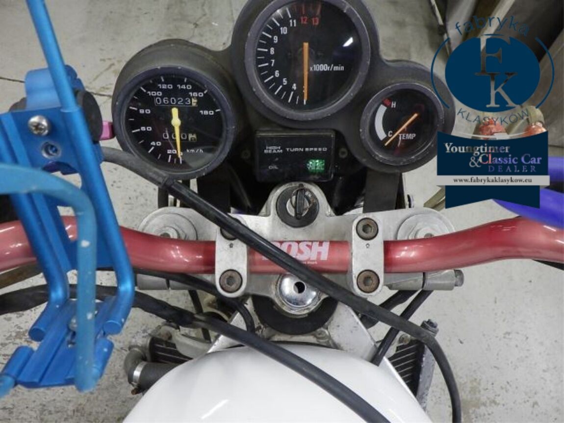SUZUKI RGV250  - zdjęcie 13