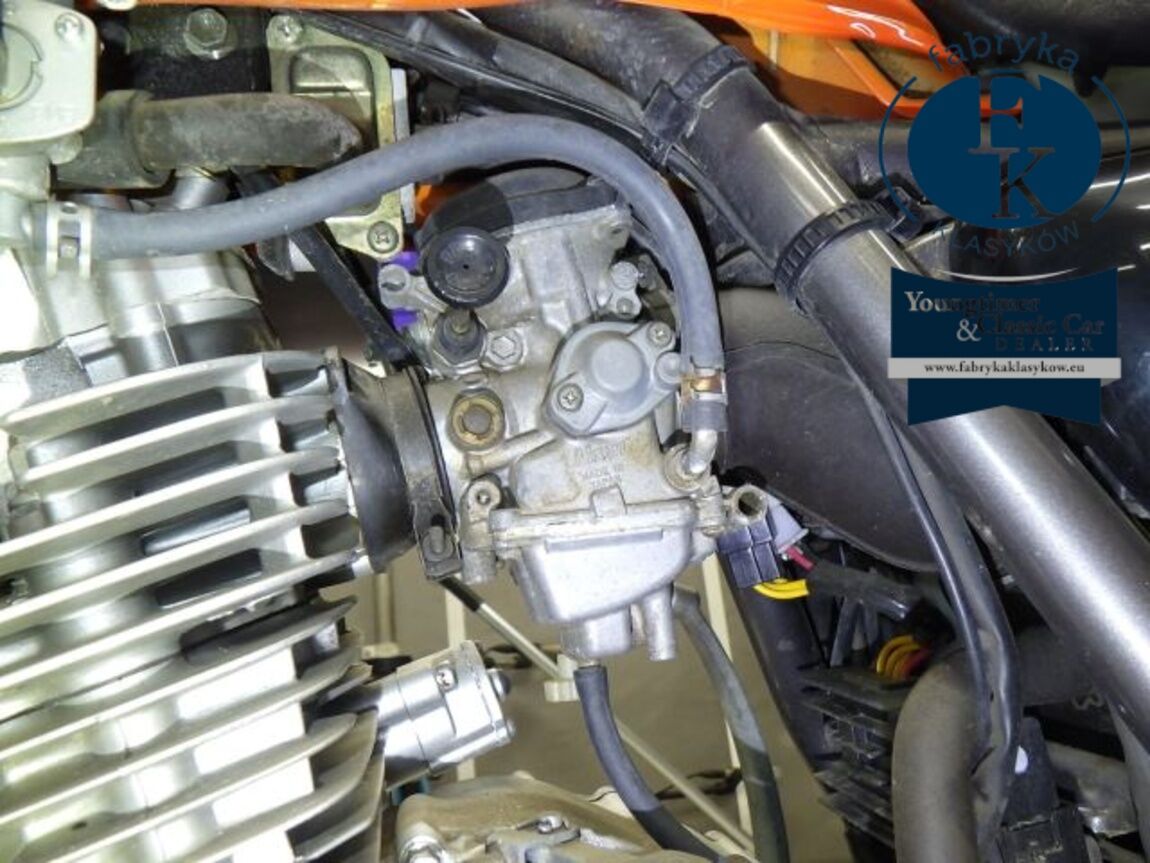 SUZUKI GLASS TRACKER BIG BOY  - zdjęcie 9