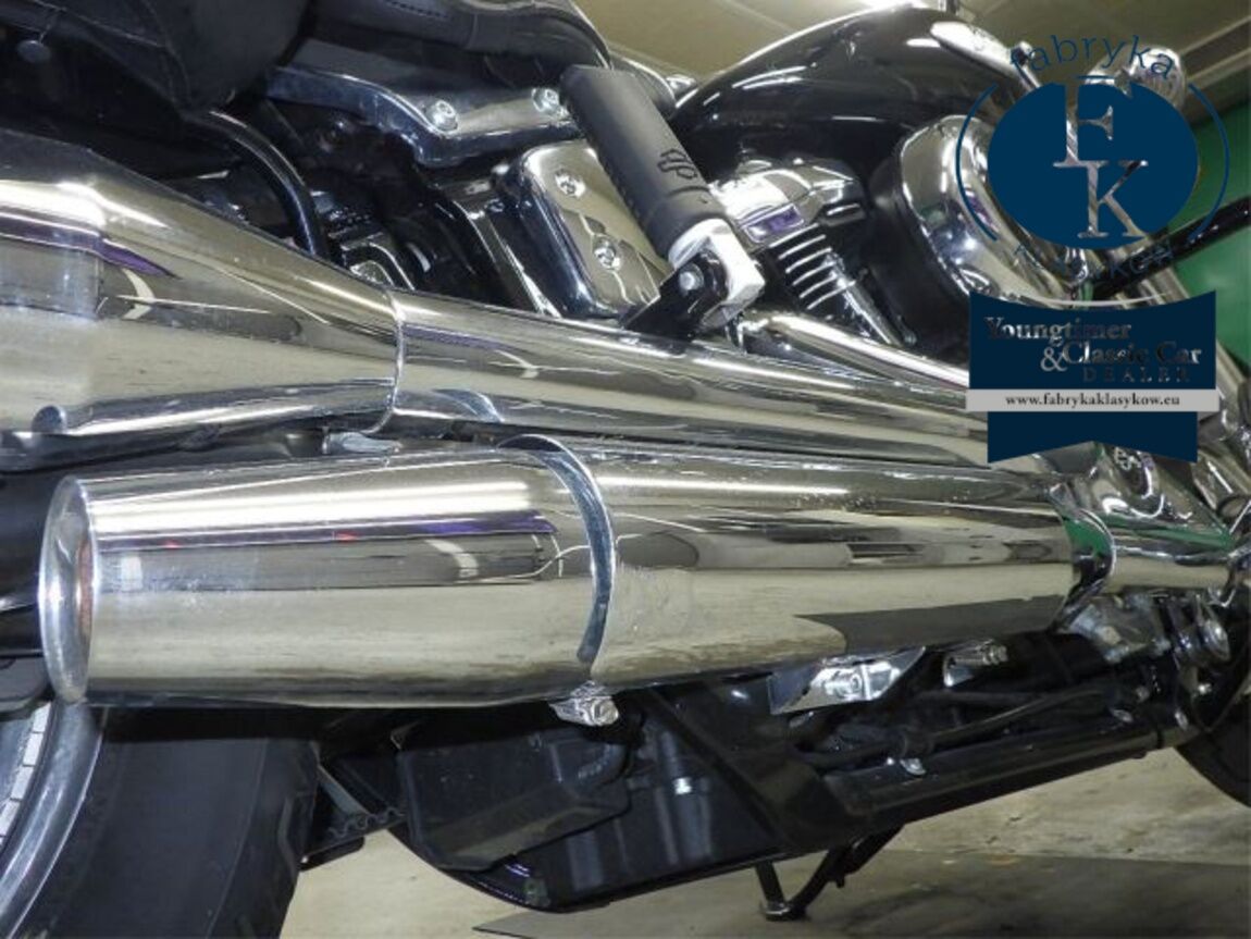 HARLEY-DAVIDSON FLHC1750 2021 - zdjęcie 13