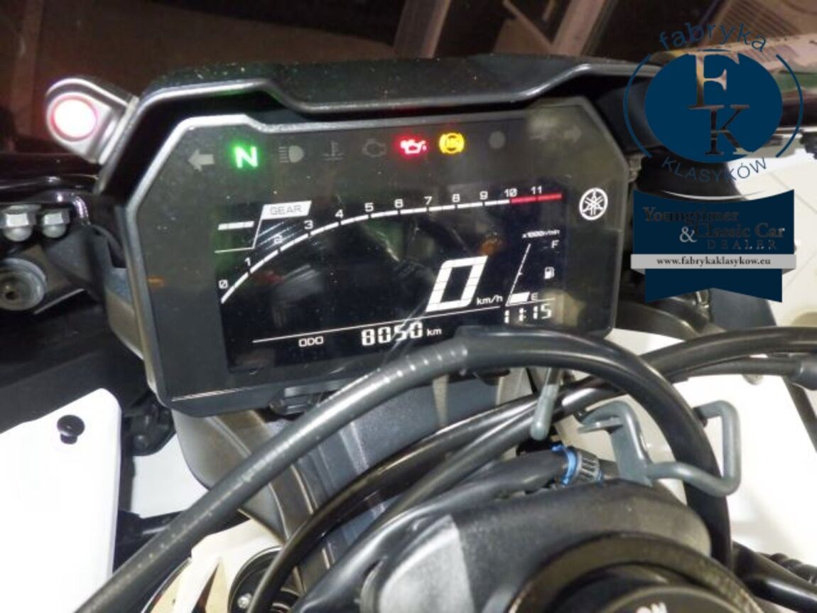 YAMAHA YZF-R7-2 2023 - zdjęcie 15