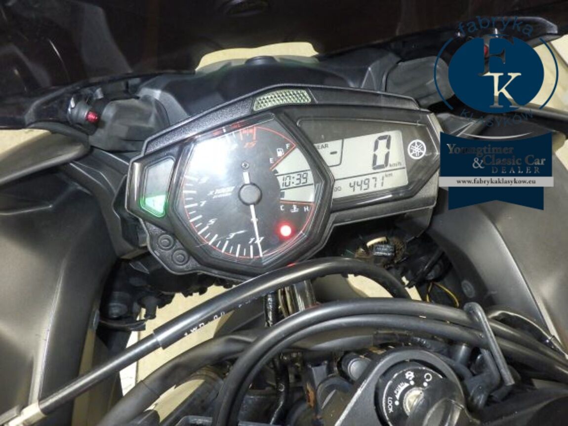 YAMAHA YZF-R25  - zdjęcie 15