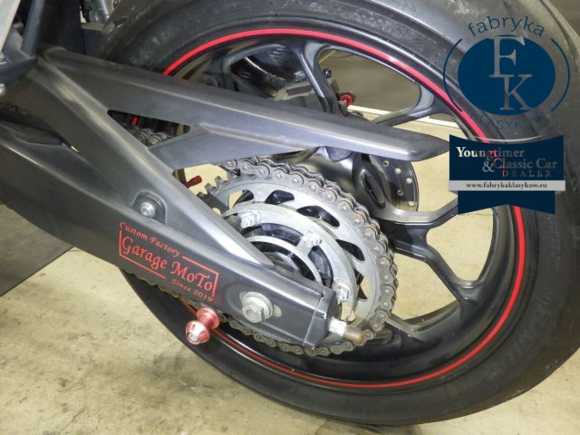 YAMAHA YZF-R25  - zdjęcie 26
