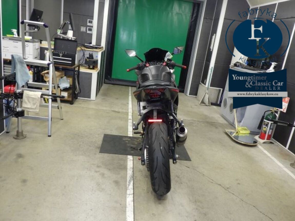 YAMAHA YZF-R25  - zdjęcie 31