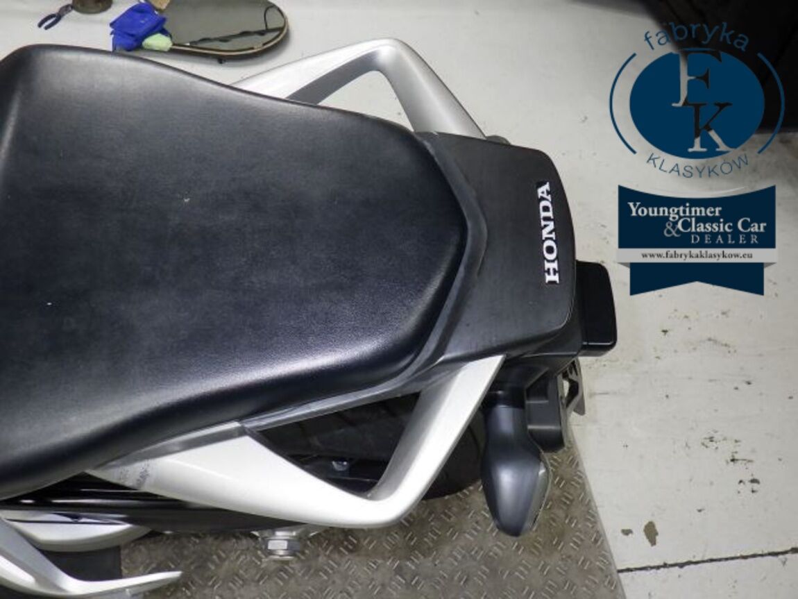 HONDA VFR800X  - zdjęcie 17