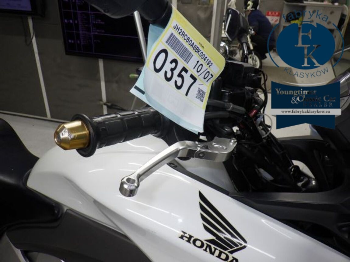 HONDA VFR800X  - zdjęcie 21