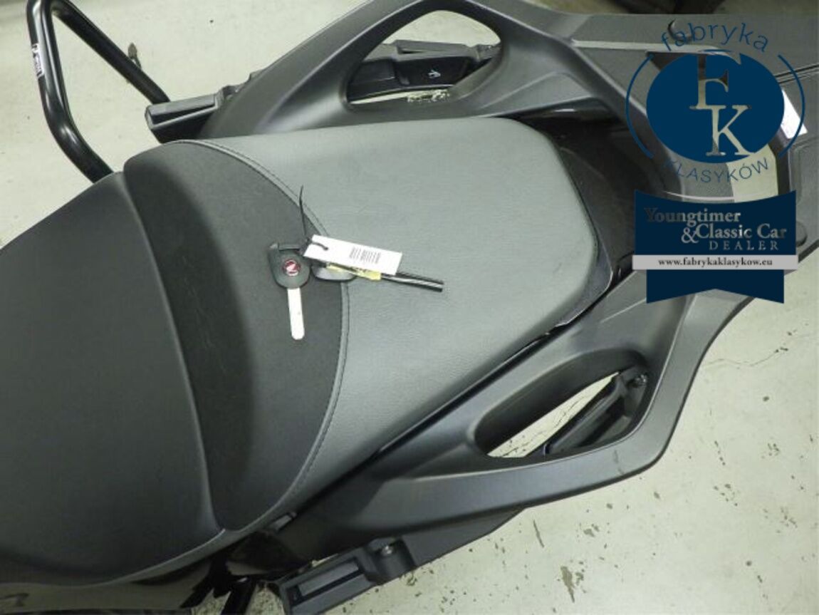 HONDA NT1100 2026 - zdjęcie 18