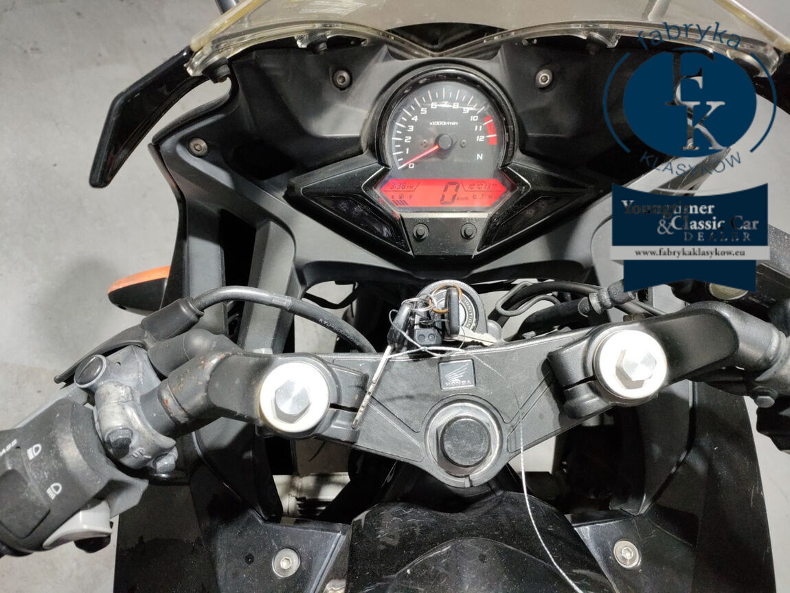 HONDA CBR250R  - zdjęcie 6