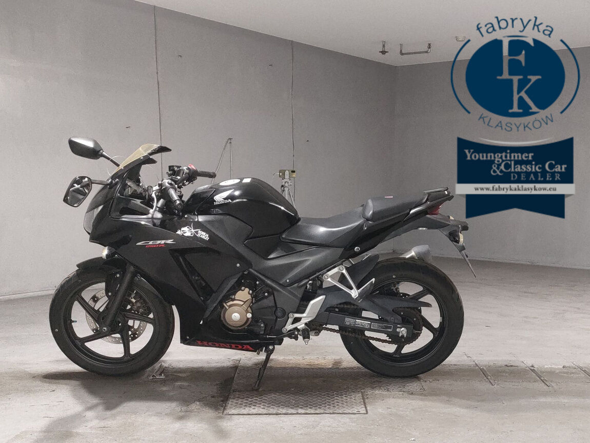 HONDA CBR250R  - zdjęcie 3