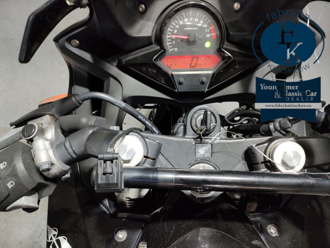 HONDA CBR250R  - zdjęcie 6