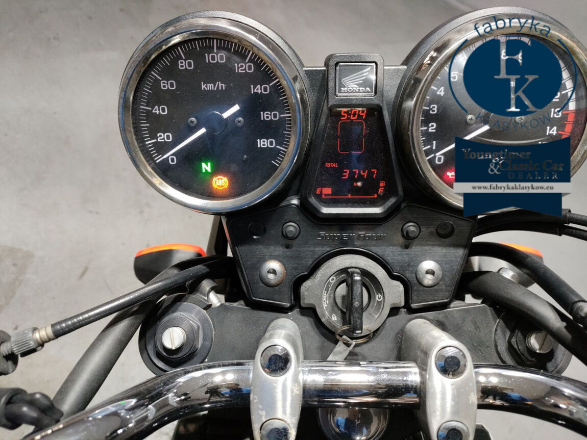 HONDA CB400SFV-4 2018 - zdjęcie 6