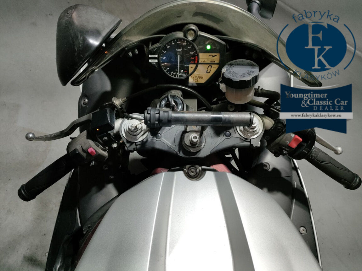YAMAHA YZF-R1 2011 - zdjęcie 6