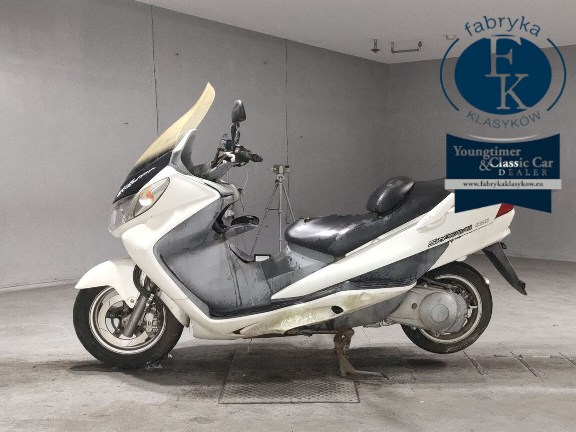 SUZUKI SKYWAVE 250  - zdjęcie 3