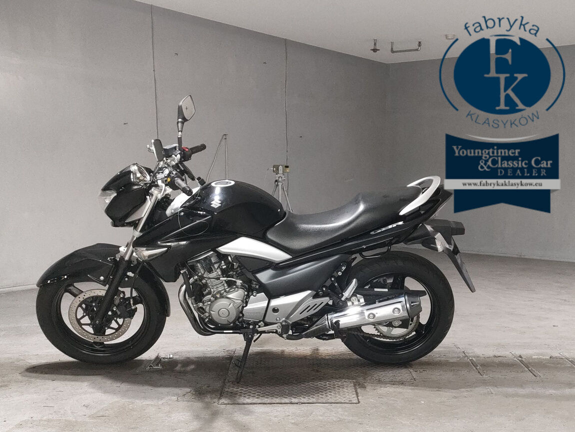 SUZUKI GSR250  - zdjęcie 3
