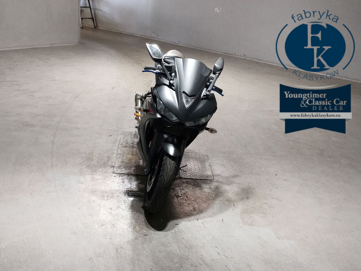 YAMAHA YZF-R25  - zdjęcie 4