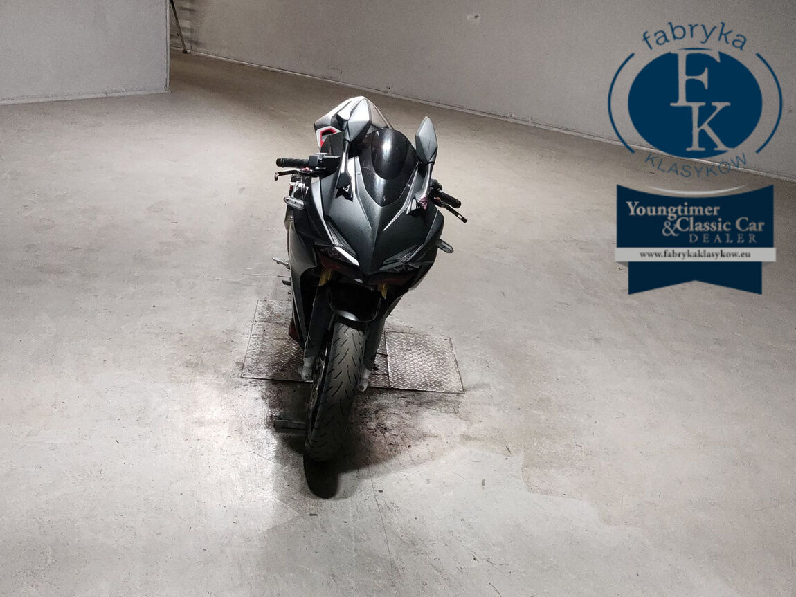 HONDA CBR250RR  - zdjęcie 4