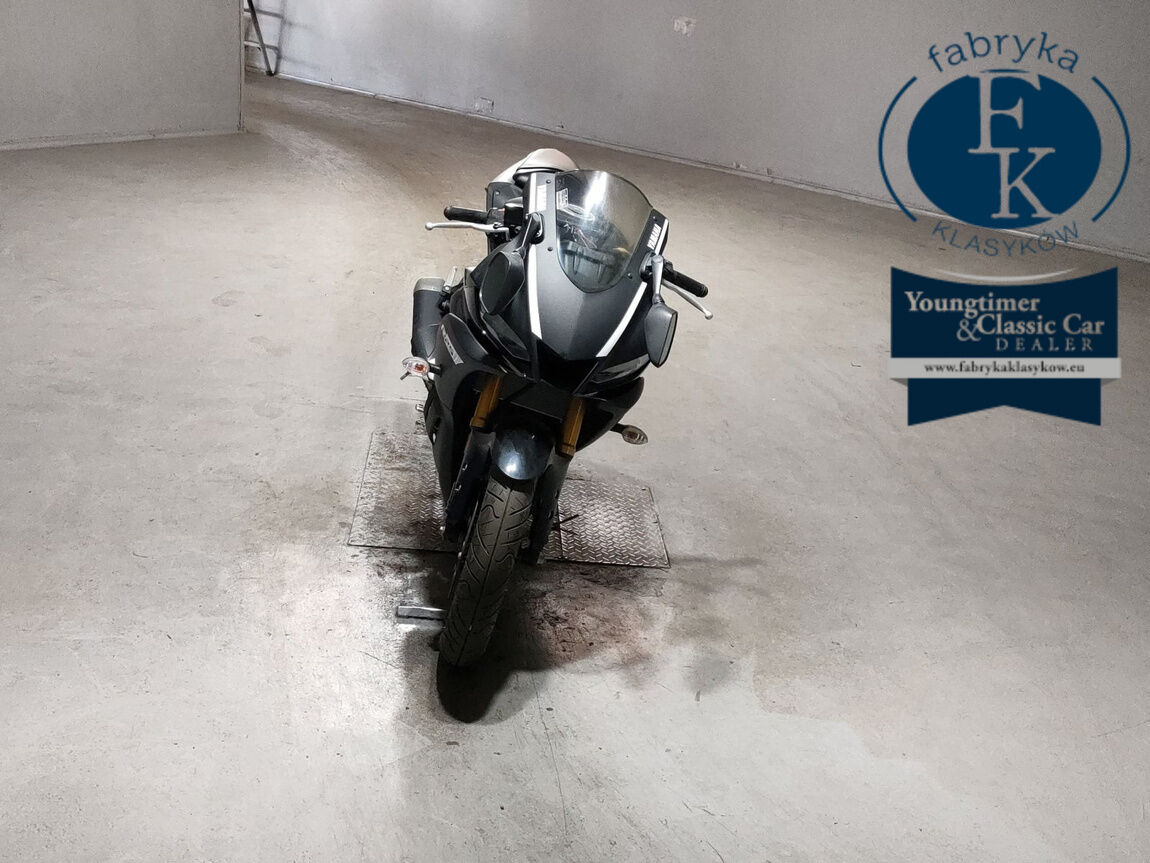 YAMAHA YZF-R25  - zdjęcie 4