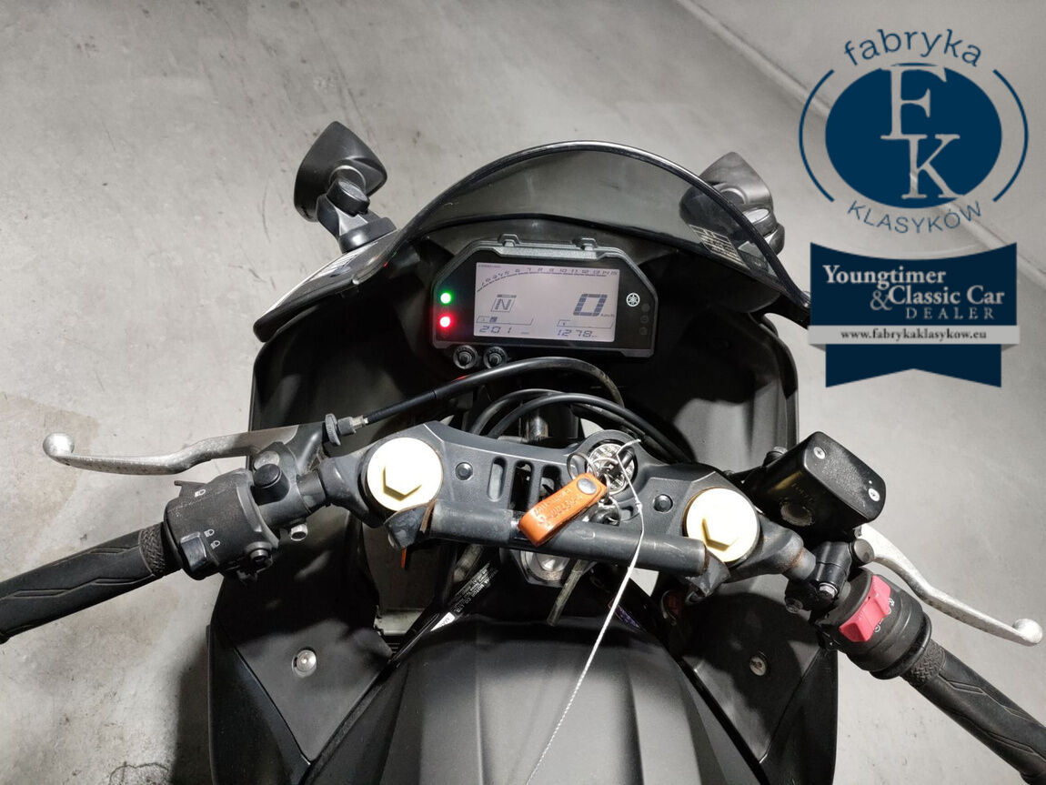 YAMAHA YZF-R25  - zdjęcie 6