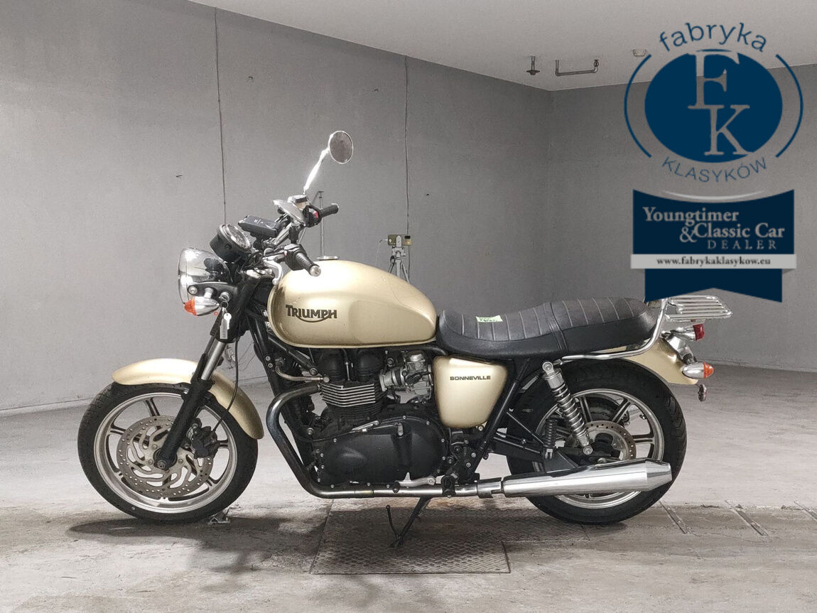 TRIUMPH BONNEVILLE 2012 - zdjęcie 3