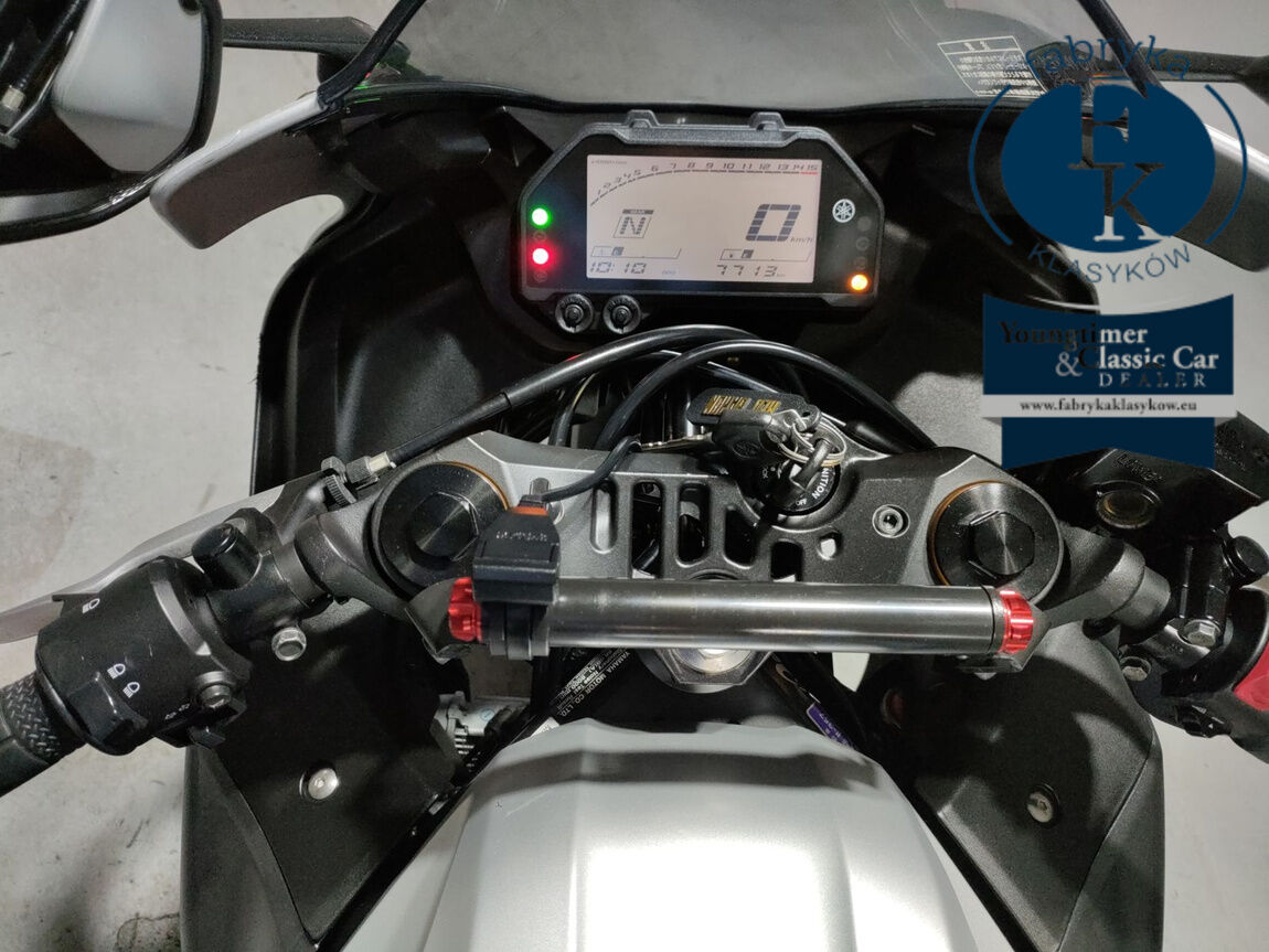 YAMAHA YZF-R25  - zdjęcie 6