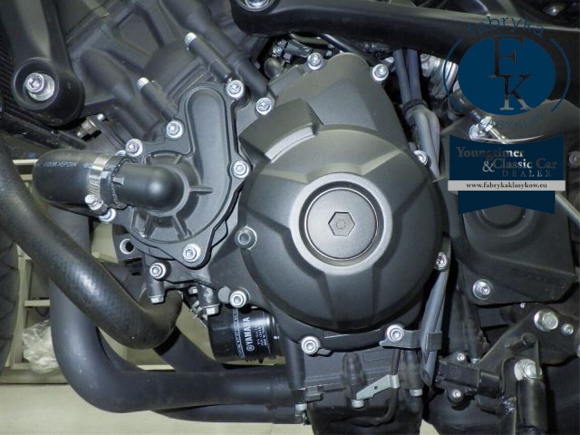 YAMAHA XSR900 2021 - zdjęcie 11