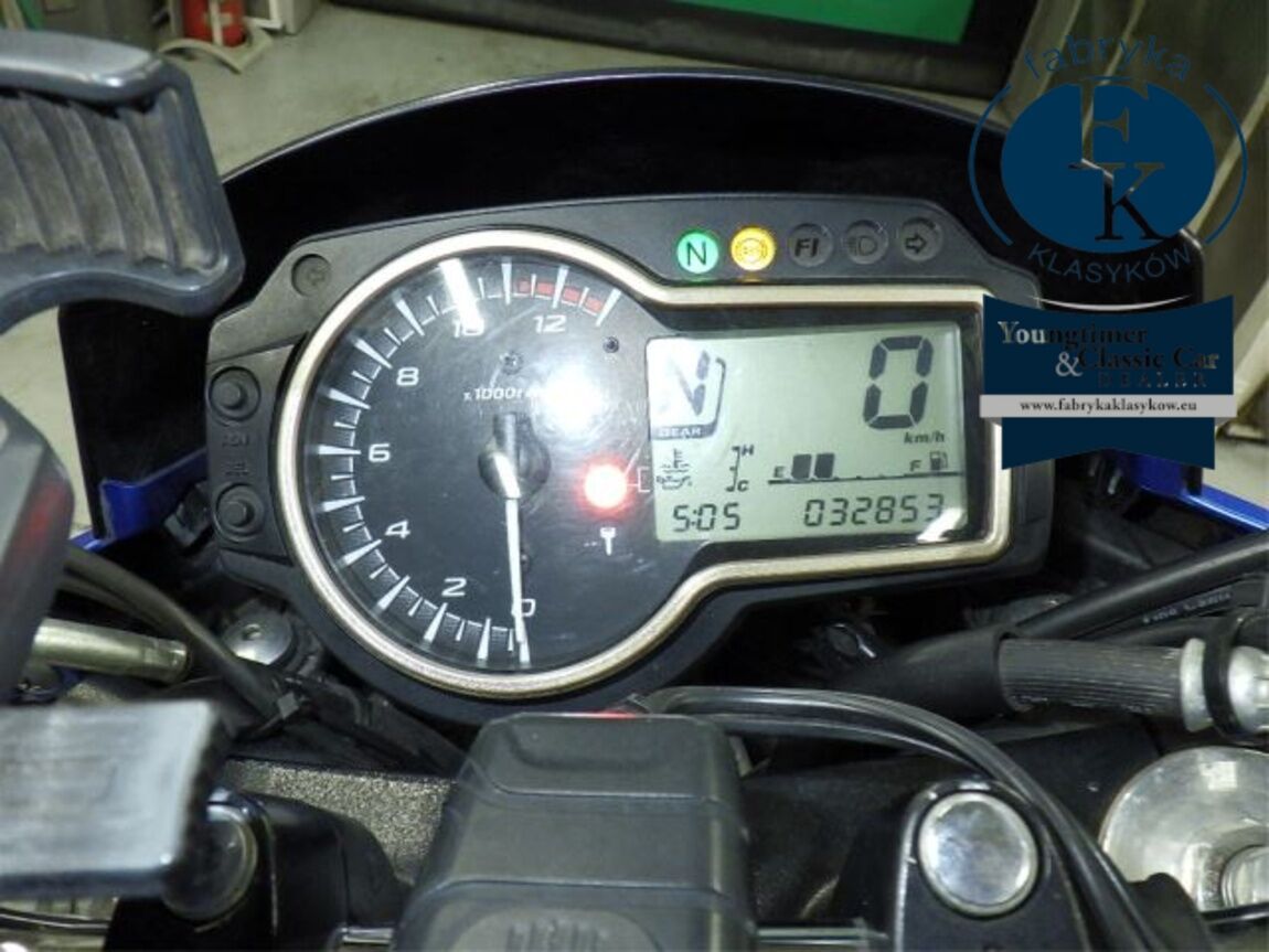 SUZUKI GSR750A 2014 - zdjęcie 13