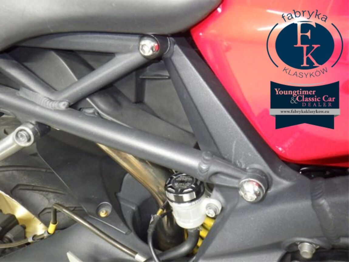 TRIUMPH DAYTONA675 2009 - zdjęcie 30