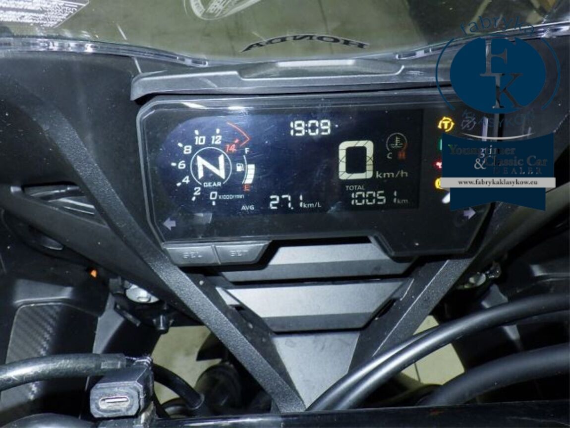 HONDA CBR650R 2023 - zdjęcie 13