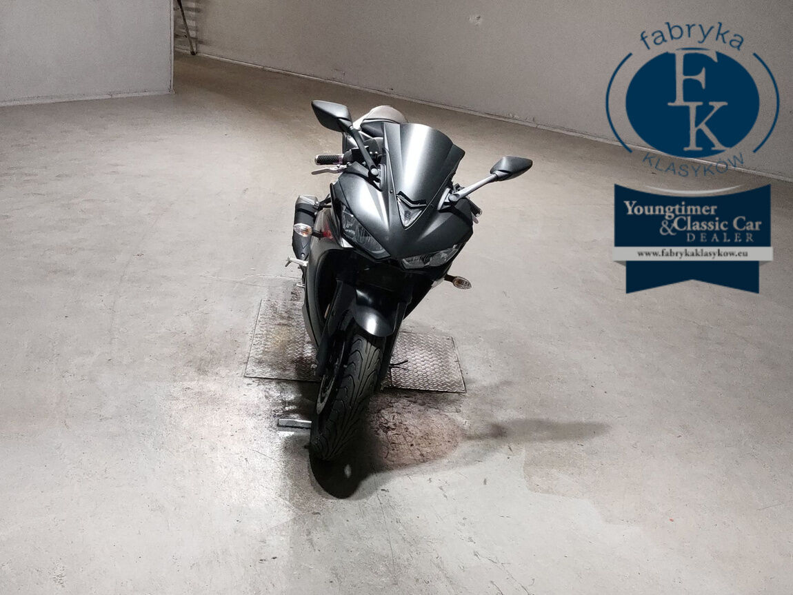 YAMAHA YZF-R25  - zdjęcie 4