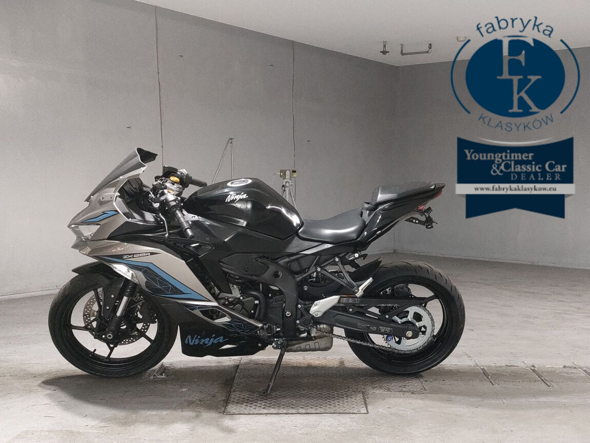 KAWASAKI NINJA ZX-25R  - zdjęcie 3