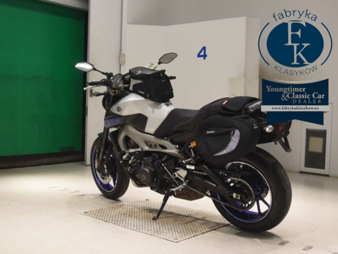 YAMAHA MT-09A 2015 - zdjęcie 7
