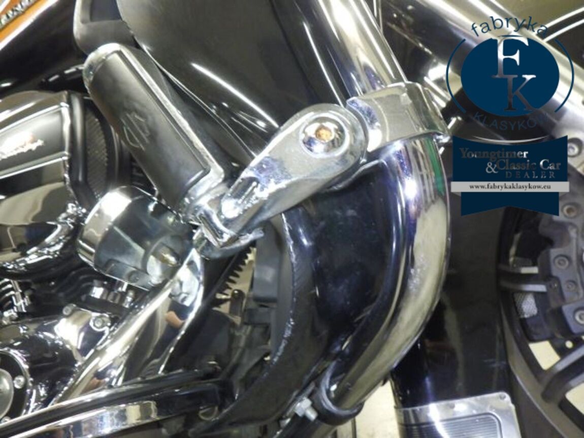 HARLEY-DAVIDSON FLHTKLTC1690 2015 - zdjęcie 17
