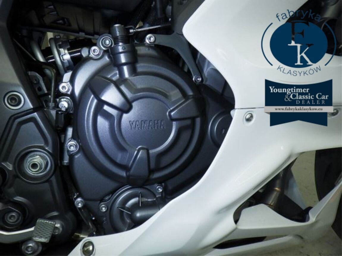 YAMAHA YZF-R7-2 2023 - zdjęcie 9