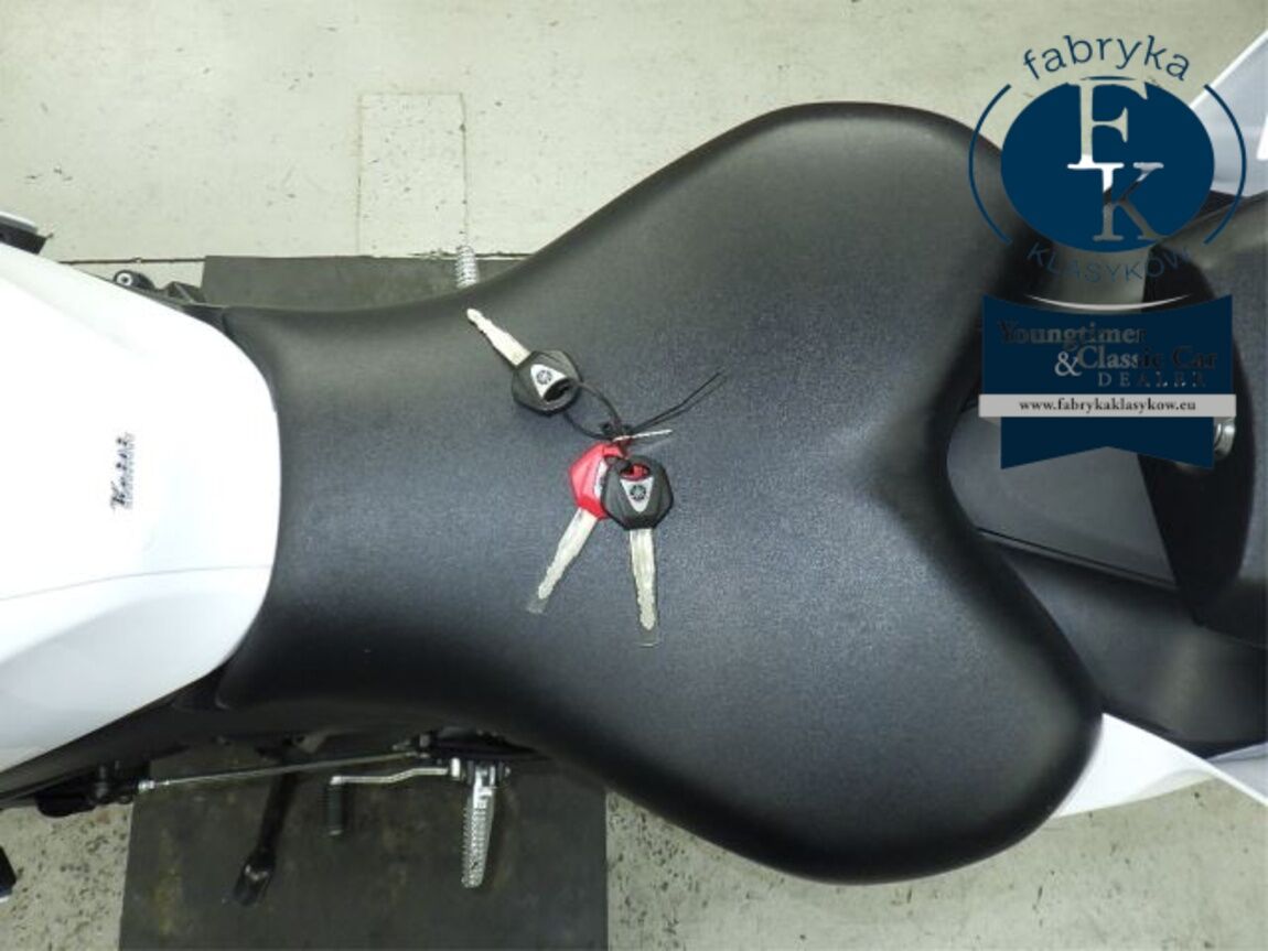 YAMAHA YZF-R7-2 2023 - zdjęcie 16