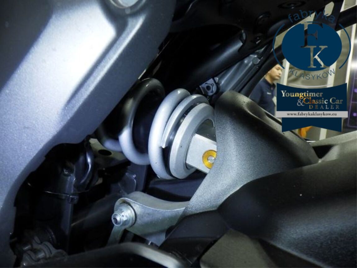 YAMAHA YZF-R7-2 2023 - zdjęcie 25