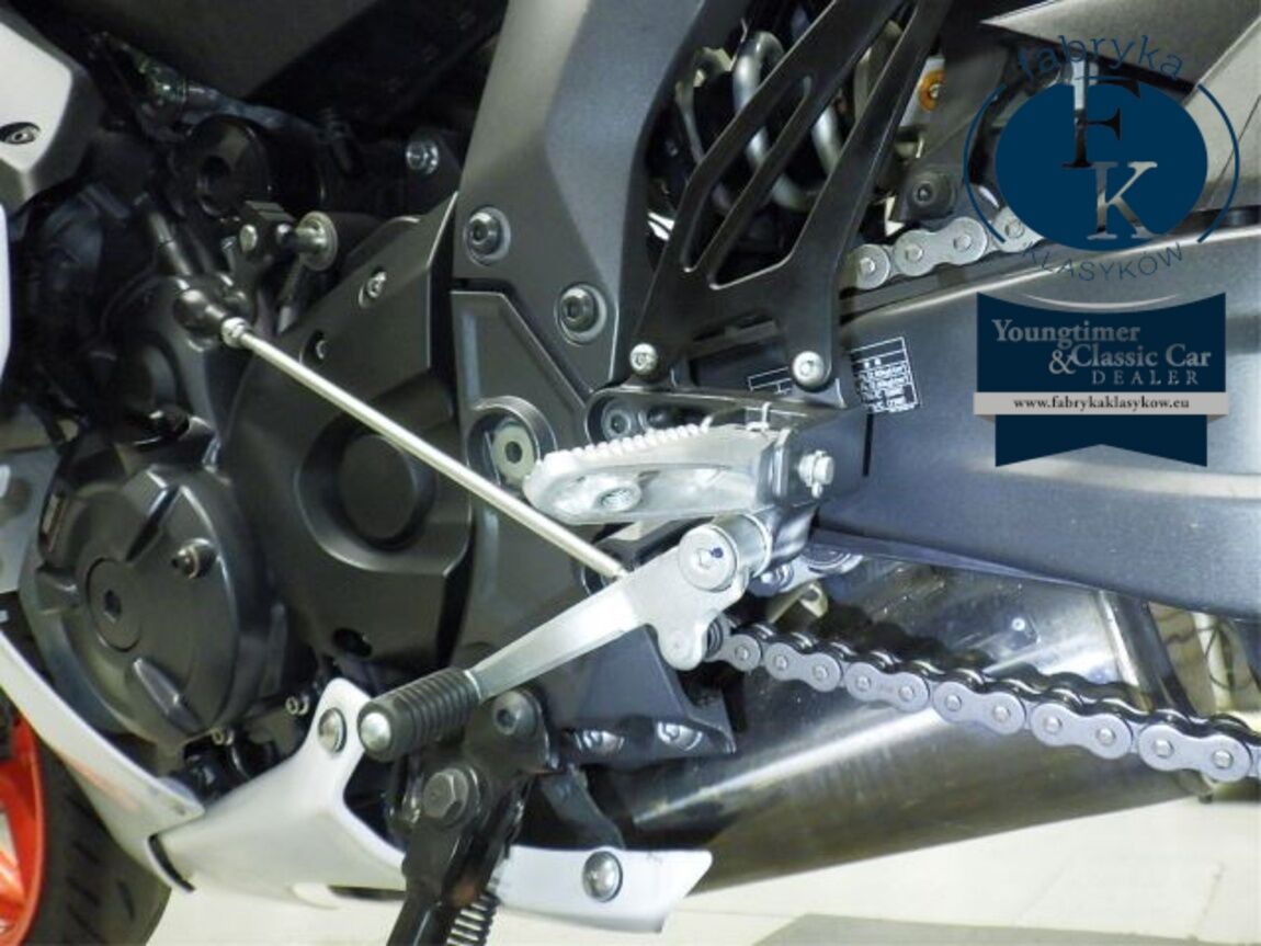 YAMAHA YZF-R7-2 2023 - zdjęcie 30