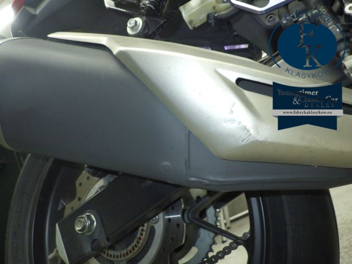 HONDA CBR400R ABS 2016 - zdjęcie 15