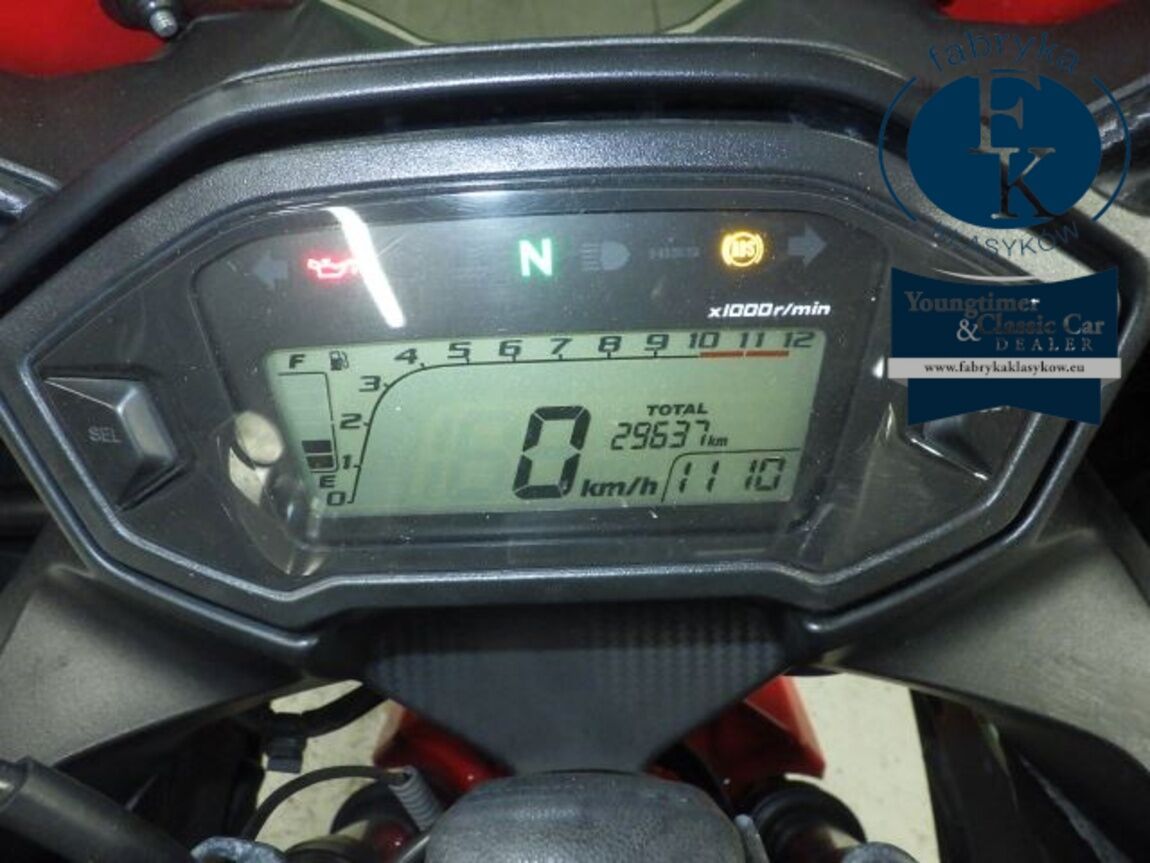 HONDA CBR400R ABS 2016 - zdjęcie 17