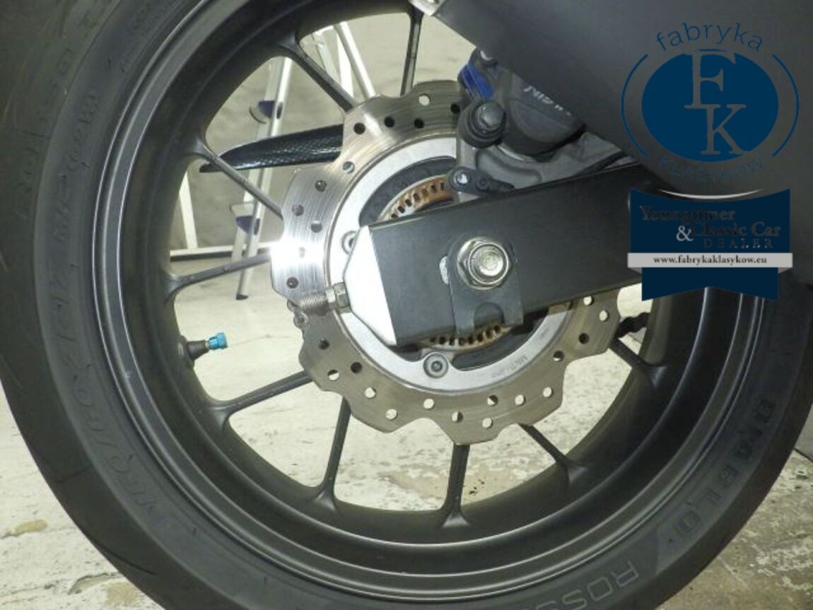 HONDA CBR400R ABS 2016 - zdjęcie 30