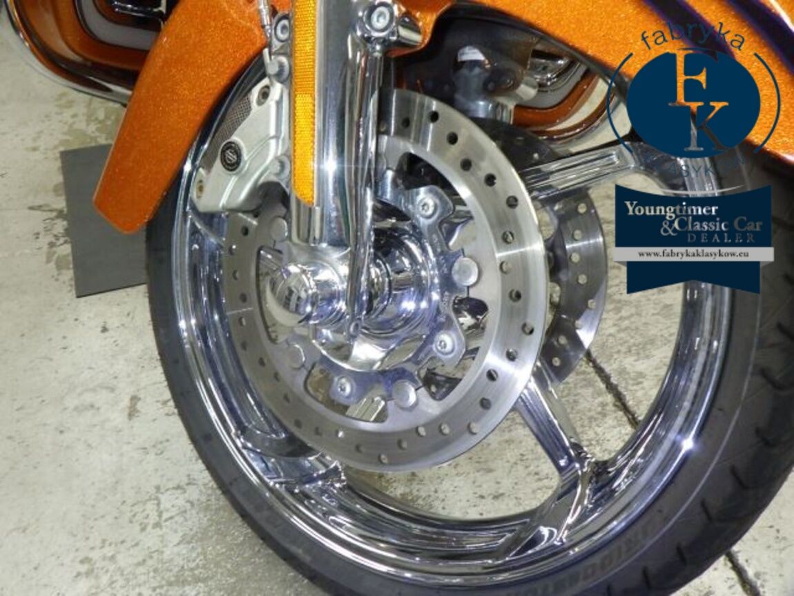 HARLEY-DAVIDSON FLHXSE1800CVO 2015 - zdjęcie 22