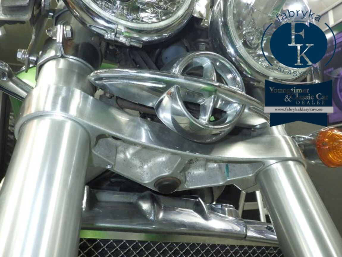 TRIUMPH ROCKET3 2006 - zdjęcie 23