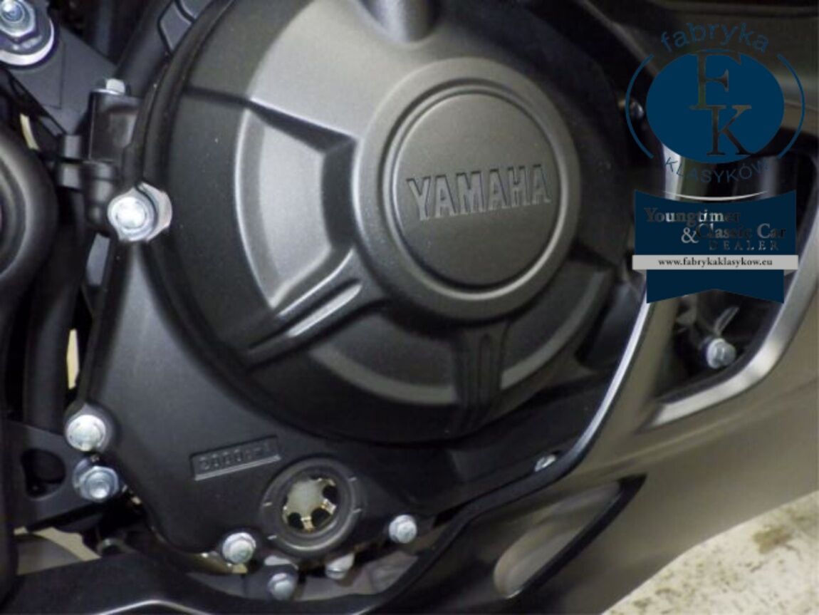 YAMAHA YZF-R3 - zdjęcie 9