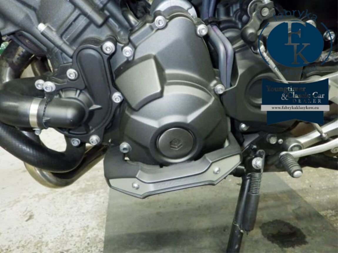YAMAHA MT-09 2015 - zdjęcie 11