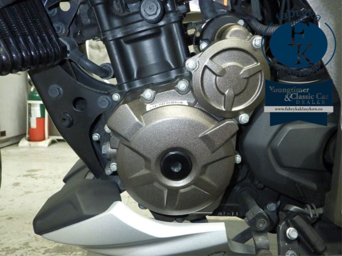 SUZUKI JIKUSA-250  - zdjęcie 11