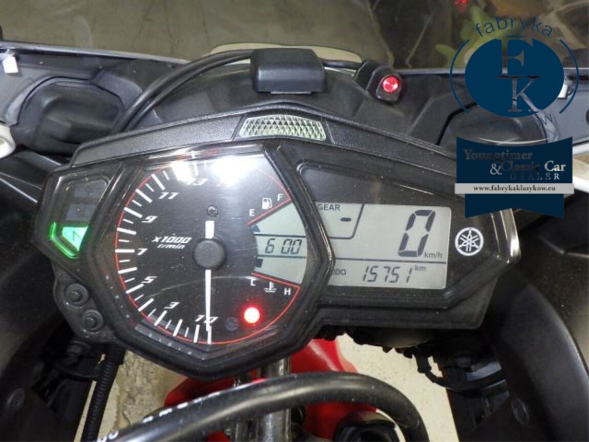 YAMAHA YZF-R25  - zdjęcie 17