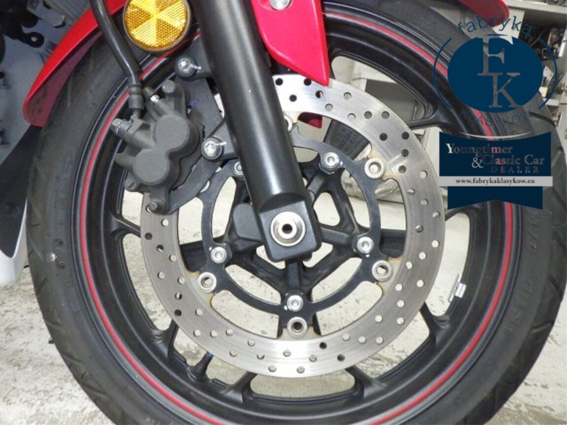 YAMAHA YZF-R25  - zdjęcie 25