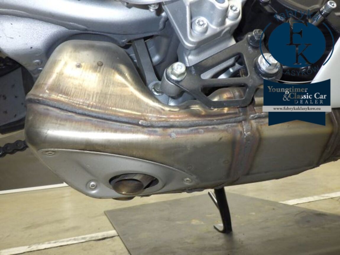 YAMAHA XSR900GP 2024 - zdjęcie 13