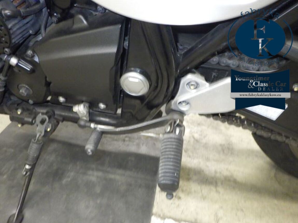 YAMAHA XJR1300C 2015 - zdjęcie 31