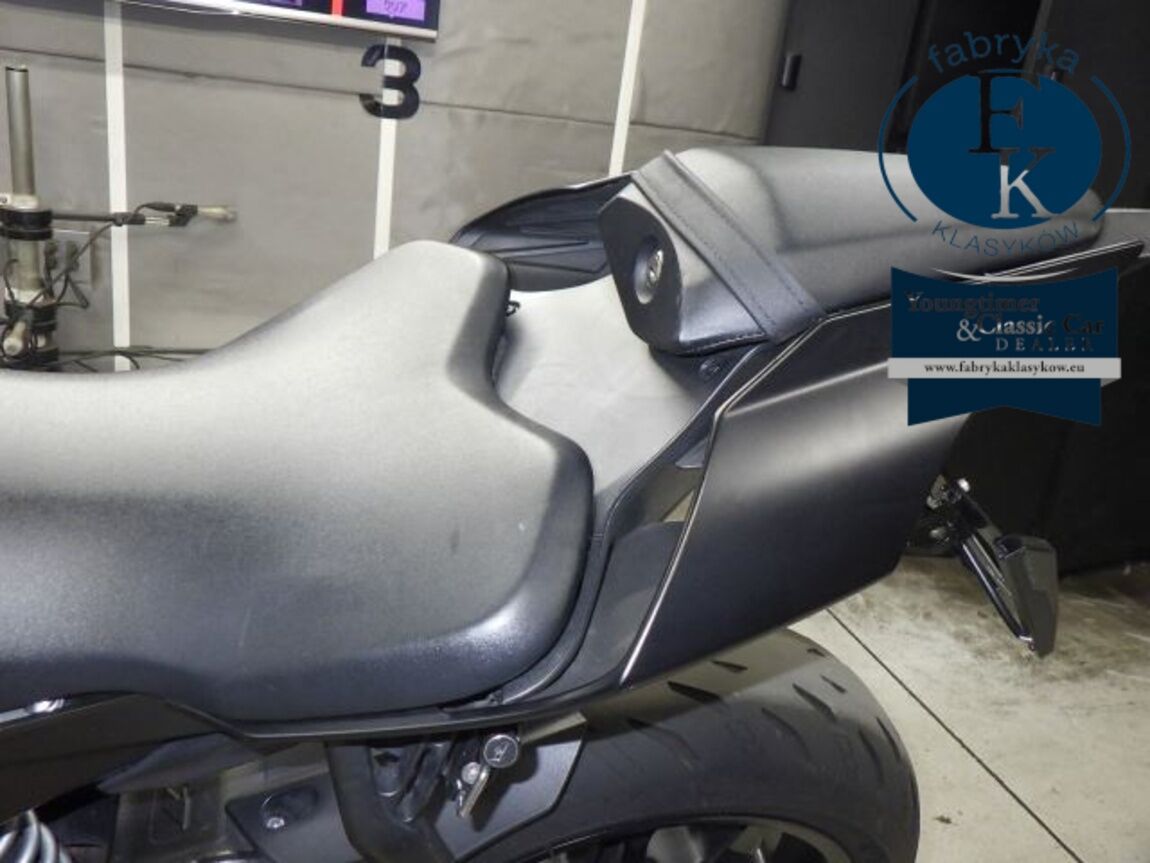 YAMAHA YZF-R1 2017 - zdjęcie 20